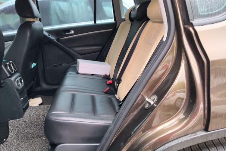 Used Volkswagen Tiguan 2015 1.8TSI Automatic Two-Wheel Drive Comfort Edition Left Rear Seat