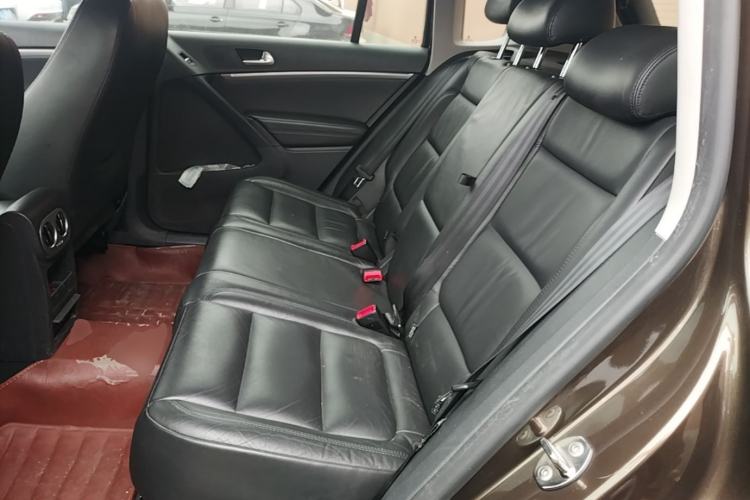 Used Volkswagen Tiguan 2015 1.8TSI Automatic Two-Wheel Drive Comfort Edition Left Rear Seat