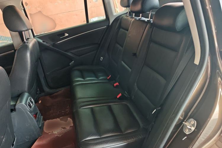 Used Volkswagen Tiguan 2015 1.8TSI Automatic Two-Wheel Drive Comfort Edition Left Rear Seat