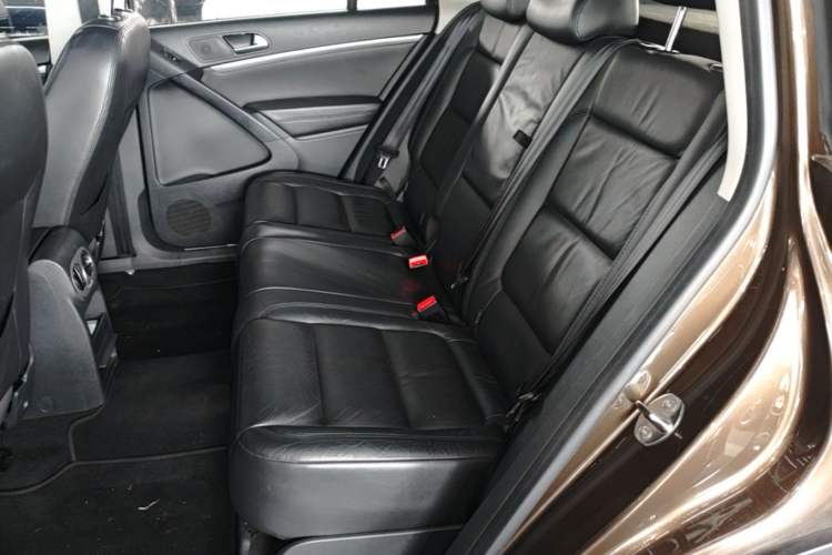 Used Volkswagen Tiguan 2015 1.8TSI Automatic Two-Wheel Drive Luxury Model Left Rear Seat