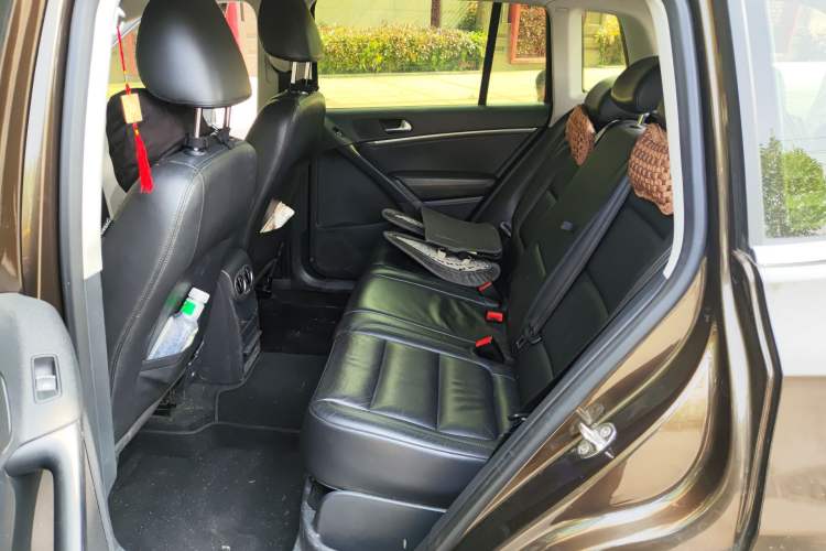 Used Volkswagen Tiguan 2015 1.8TSI Automatic All-Wheel Drive Comfort Edition Left Rear Seat