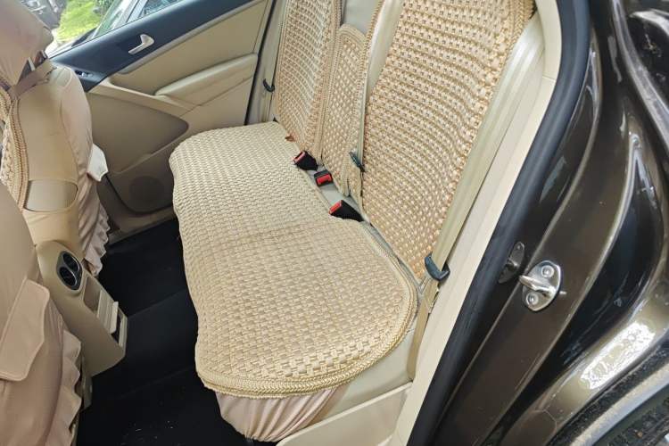 Used Volkswagen Tiguan 2015 1.8TSI Automatic Two-Wheel Drive Comfort Edition Left Rear Seat