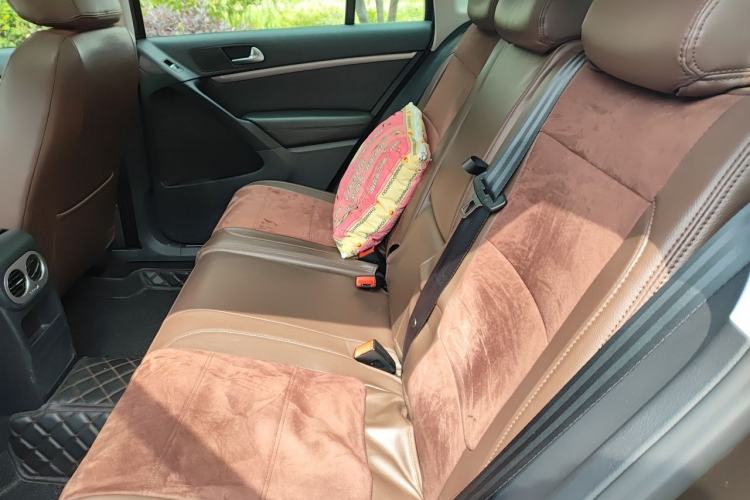 Used Volkswagen Tiguan 2015 1.8TSI Automatic Two-Wheel Drive Luxury Model Left Rear Seat