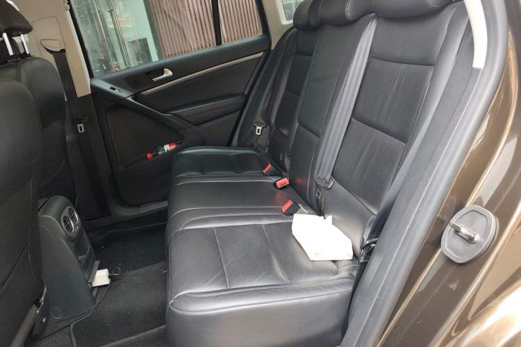Used Volkswagen Tiguan 2015 1.8TSI Automatic Two-Wheel Drive Luxury Model Left Rear Seat