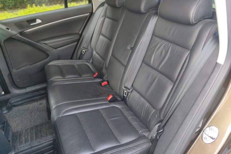 Used Volkswagen Tiguan 2015 1.8TSI Automatic Two-Wheel Drive Luxury Model Left Rear Seat