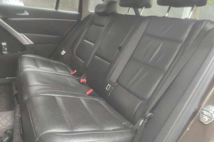 Used Volkswagen Tiguan 2015 1.8TSI Automatic Two-Wheel Drive Luxury Model Left Rear Seat