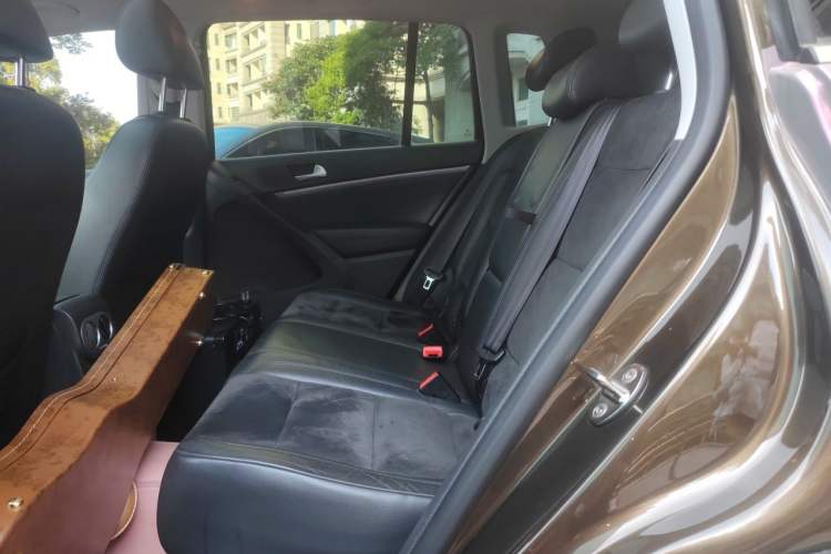 Used Volkswagen Tiguan 2015 2.0 TSI Automatic All-Wheel Drive Flagship Edition Left Rear Seat