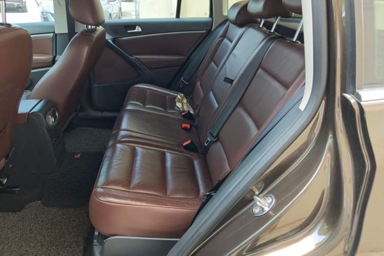 Used Volkswagen Tiguan 2015 1.8TSI Automatic Two-Wheel Drive Luxury Model Left Rear Seat