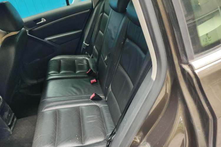 Used Volkswagen Tiguan 2015 1.8TSI Automatic Two-Wheel Drive Luxury Model Left Rear Seat