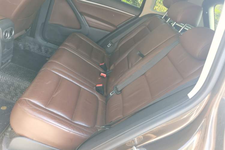Used Volkswagen Tiguan 2015 1.8TSI Automatic Two-Wheel Drive Luxury Model Left Rear Seat