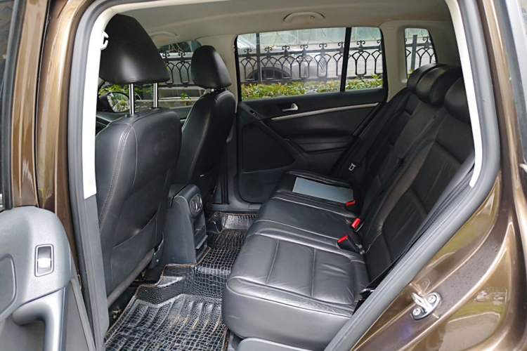 Used Volkswagen Tiguan 2015 1.8TSI Automatic Two-Wheel Drive Comfort Edition Left Rear Seat