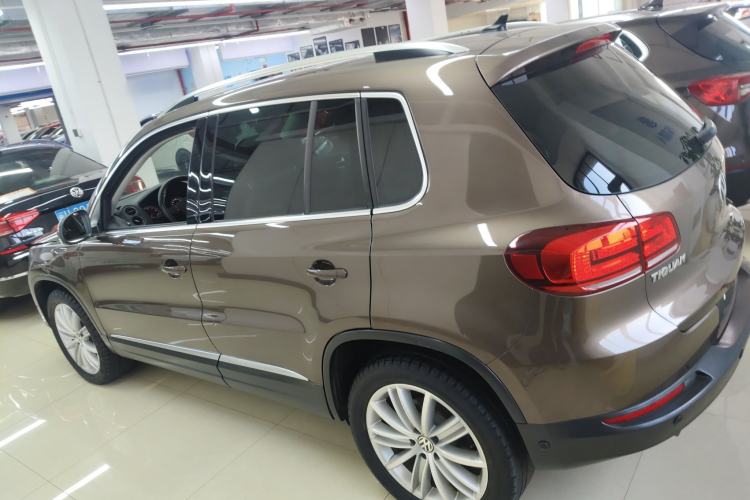Used Volkswagen Tiguan 2015 2.0 TSI Comfort Edition Left Side