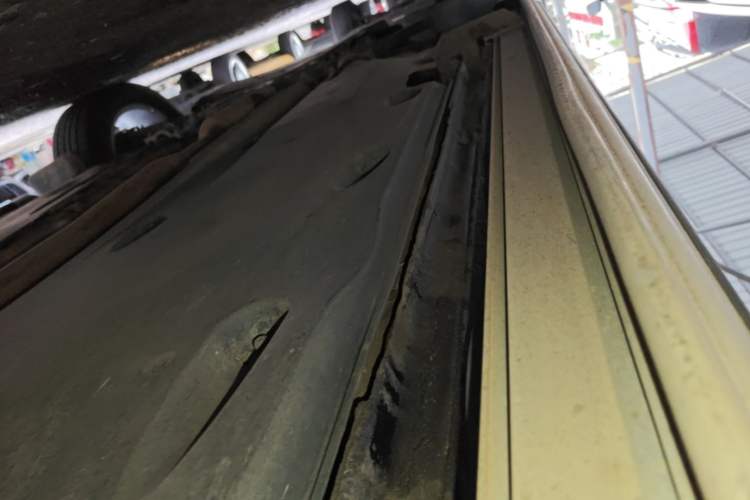 Used Volkswagen Tiguan 2015 1.8TSI Automatic Two-Wheel Drive Comfort Edition Left Side Sill
