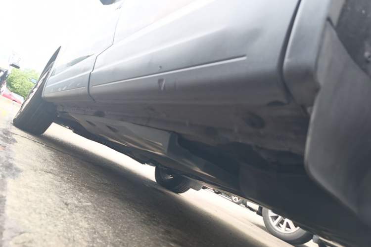 Used Volkswagen Tiguan 2015 1.8TSI Automatic Two-Wheel Drive Trend Edition Left Side Sill