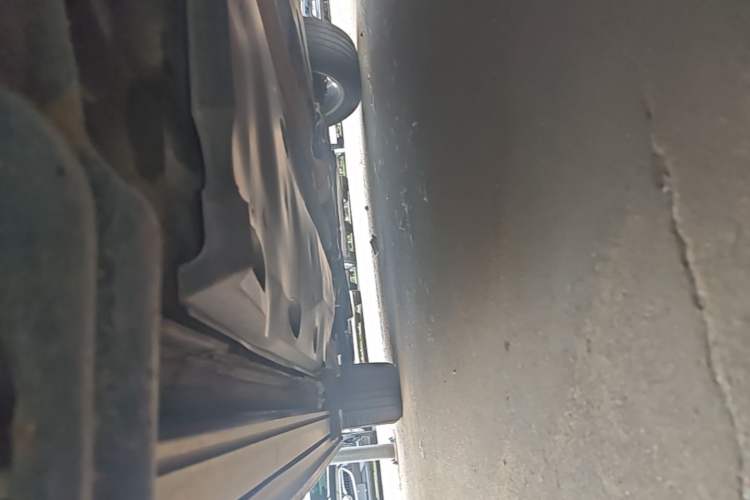 Used Volkswagen Tiguan 2015 1.8TSI Automatic Two-Wheel Drive Luxury Model Left Side Sill