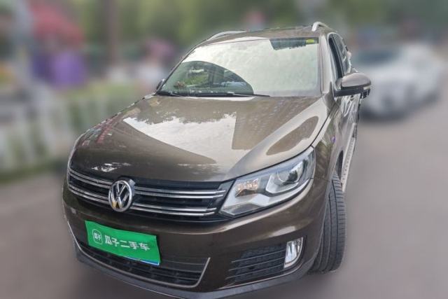 Volkswagen Tiguan 2015 1.8TSI Automatic Two-Wheel Drive Luxury Model usado