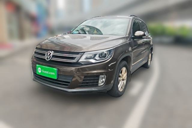 Ojetý Volkswagen Tiguan 2015 1.8TSI Automatic Two-Wheel Drive Trend Edition