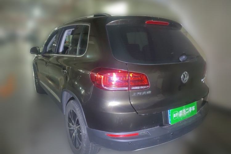 Used Volkswagen Tiguan 2015 1.8TSI Automatic Two-Wheel Drive Luxury Model Rear Left 45 Deg