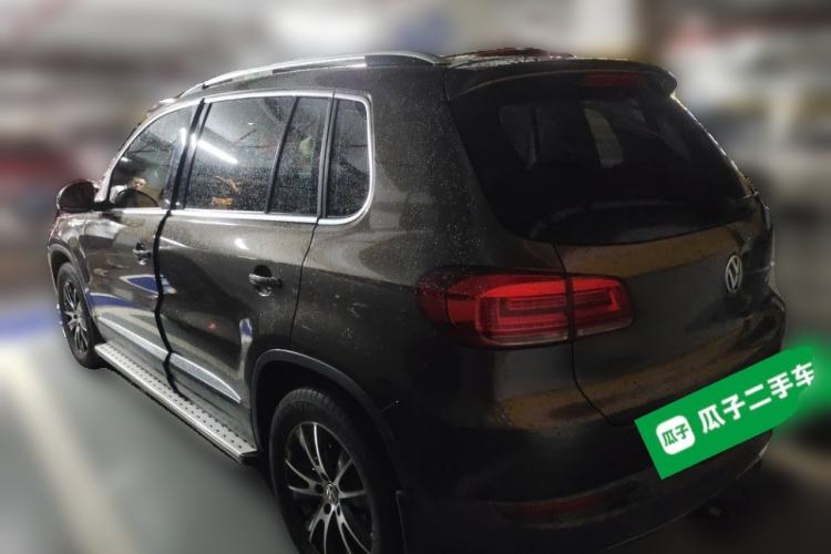 Used Volkswagen Tiguan 2015 2.0 TSI Automatic All-Wheel Drive Luxury Edition Rear Left 45 Deg