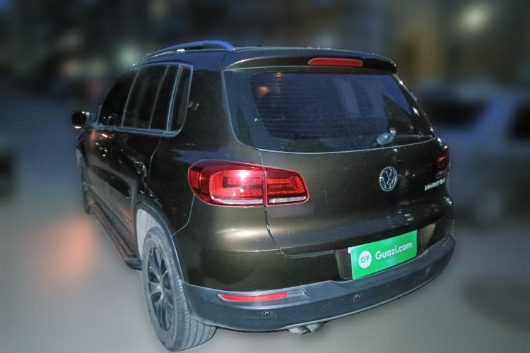 Used Volkswagen Tiguan 2015 1.8TSI Automatic Two-Wheel Drive Luxury Model Rear Left 45 Deg