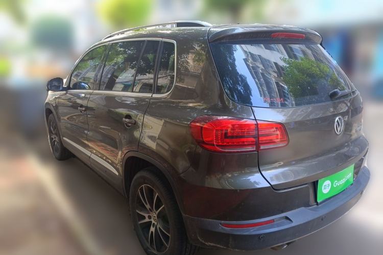 Used Volkswagen Tiguan 2015 1.8TSI Automatic Two-Wheel Drive Luxury Model Rear Left 45 Deg