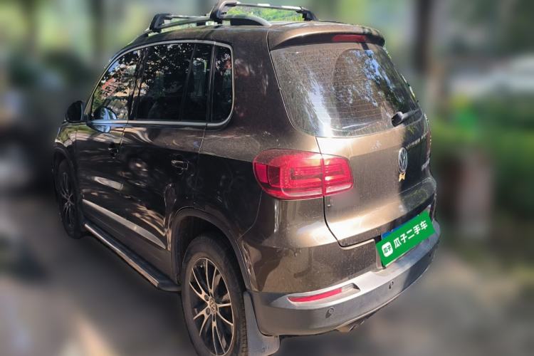 Used Volkswagen Tiguan 2015 1.8TSI Automatic Two-Wheel Drive Luxury Model Rear Left 45 Deg