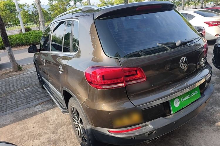 Used Volkswagen Tiguan 2015 1.8TSI Automatic All-Wheel-Drive Luxury Model Rear Left 45 Deg
