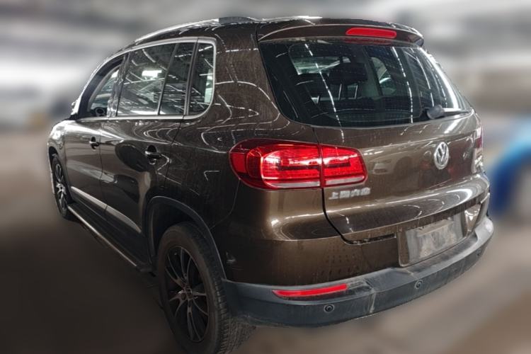 Used Volkswagen Tiguan 2015 1.8TSI Automatic Two-Wheel Drive Luxury Model Rear Left 45 Deg