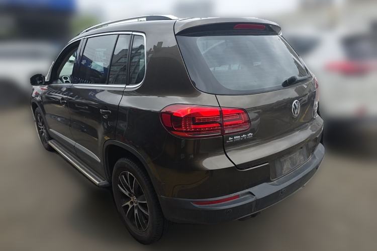 Used Volkswagen Tiguan 2015 1.8TSI Automatic Two-Wheel Drive Luxury Model Rear Left 45 Deg