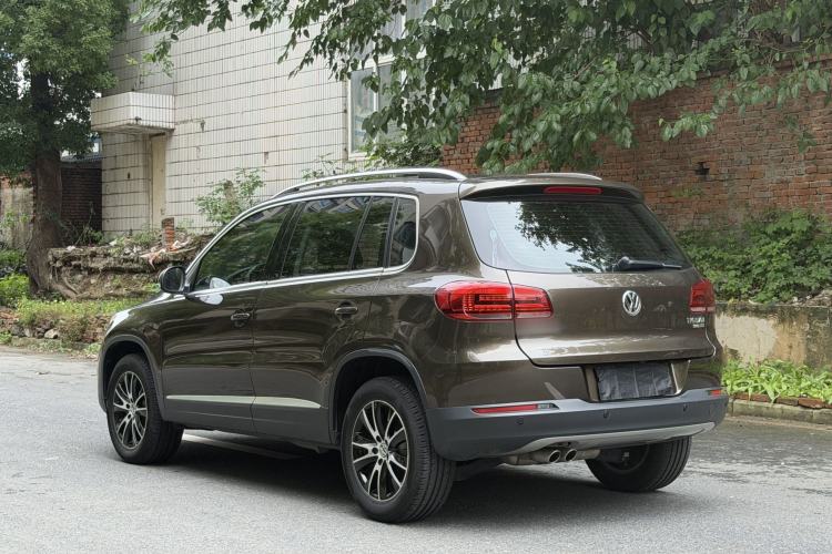 Used Volkswagen Tiguan 2015 1.8TSI Automatic Two-Wheel Drive Luxury Model Rear Left 45 Deg