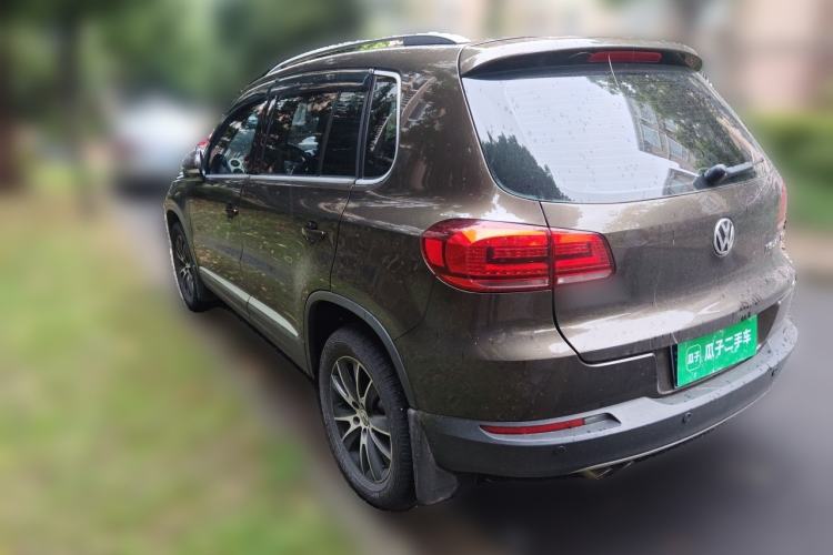 Used Volkswagen Tiguan 2015 1.8TSI Automatic Two-Wheel Drive Luxury Model Rear Left 45 Deg