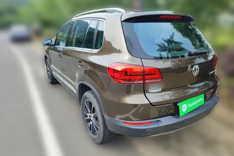 Used Volkswagen Tiguan 2015 1.8TSI Automatic Two-Wheel Drive Luxury Model Rear Left 45 Deg