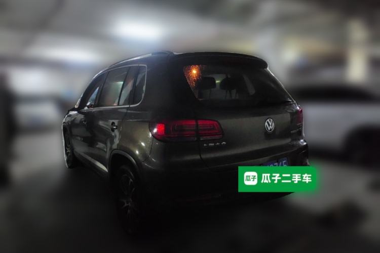 Used Volkswagen Tiguan 2015 1.8TSI Automatic Two-Wheel Drive Luxury Model Rear Left 45 Deg