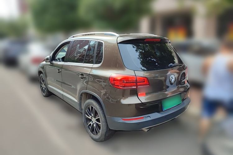 Used Volkswagen Tiguan 2015 1.8TSI Automatic Two-Wheel Drive Luxury Model Rear Left 45 Deg