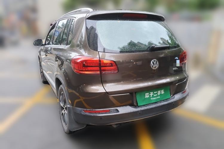 Used Volkswagen Tiguan 2015 1.8TSI Automatic Two-Wheel Drive Luxury Model Rear Left 45 Deg