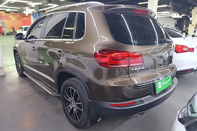 Used Volkswagen Tiguan 2015 1.8TSI Automatic Two-Wheel Drive Luxury Model Rear Left 45 Deg