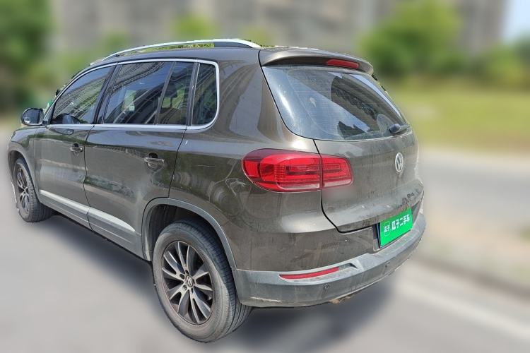 Used Volkswagen Tiguan 2015 1.8TSI Automatic Two-Wheel Drive Luxury Model Rear Left 45 Deg