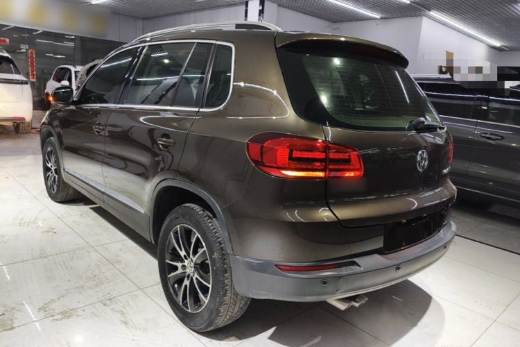 Used Volkswagen Tiguan 2015 1.8TSI Automatic Two-Wheel Drive Luxury Model Rear Left 45 Deg