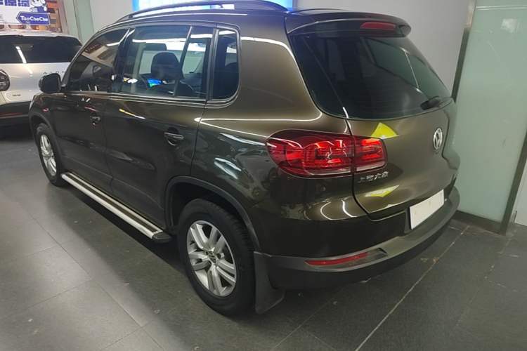 Used Volkswagen Tiguan 2015 1.8TSI Automatic Two-Wheel Drive Trend Edition Rear Left 45 Deg