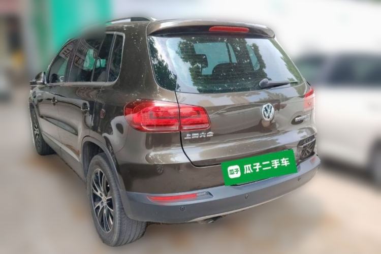 Used Volkswagen Tiguan 2015 1.8TSI Automatic All-Wheel-Drive Luxury Model Rear Left 45 Deg