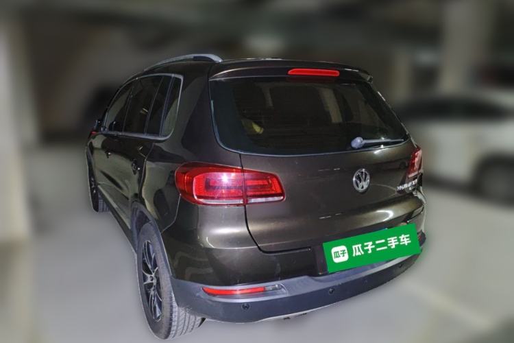 Used Volkswagen Tiguan 2015 2.0 TSI Automatic All-Wheel Drive Luxury Edition Rear Left 45 Deg