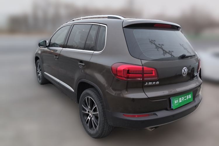 Used Volkswagen Tiguan 2015 1.8TSI Automatic Two-Wheel Drive Luxury Model Rear Left 45 Deg
