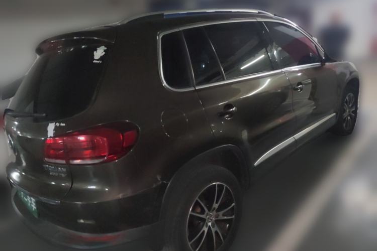 Used Volkswagen Tiguan 2015 1.8TSI Automatic Two-Wheel Drive Luxury Model Rear Right 45 Deg