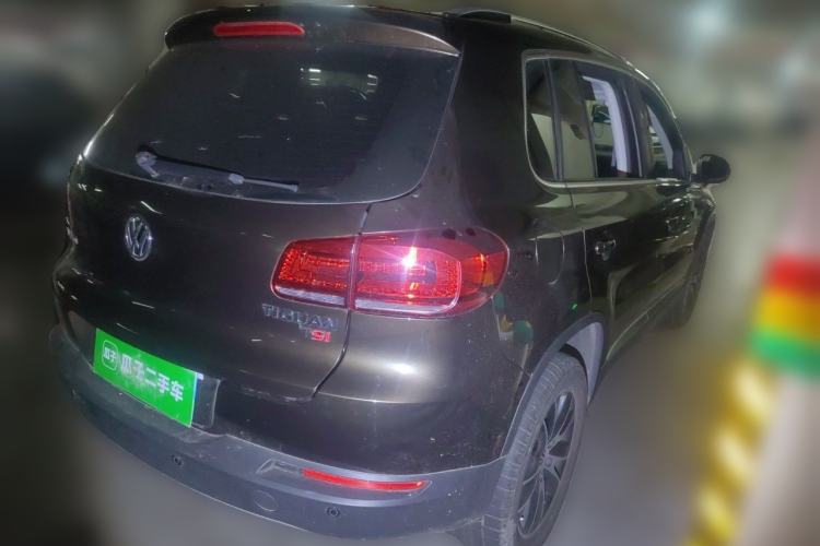 Used Volkswagen Tiguan 2015 1.8TSI Automatic Two-Wheel Drive Luxury Model Rear Right 45 Deg