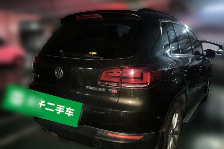 Used Volkswagen Tiguan 2015 1.8TSI Automatic Two-Wheel Drive Comfort Edition Rear Right 45 Deg