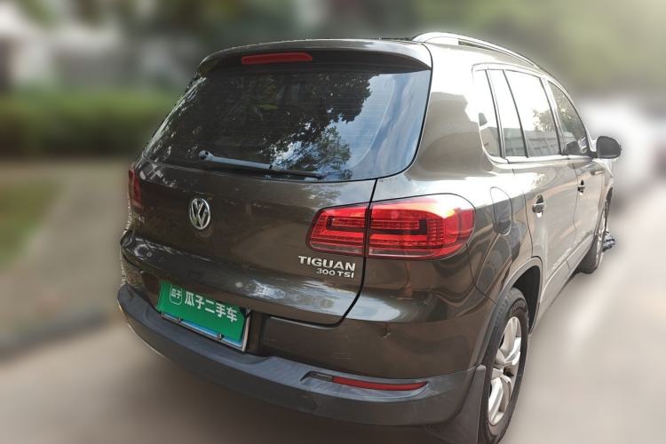 Used Volkswagen Tiguan 2015 1.8TSI Automatic Two-Wheel Drive Trend Edition Rear Right 45 Deg
