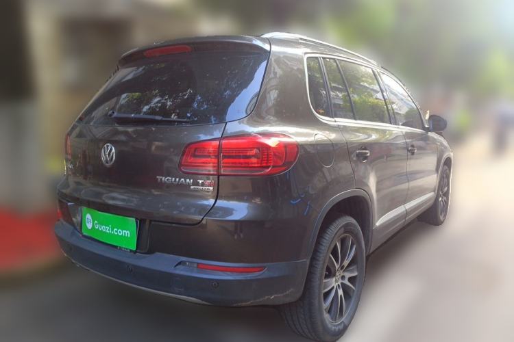 Used Volkswagen Tiguan 2015 1.8TSI Automatic Two-Wheel Drive Luxury Model Rear Right 45 Deg