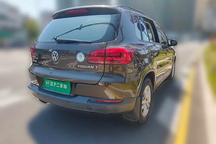 Used Volkswagen Tiguan 2015 1.8TSI Automatic Two-Wheel Drive Trend Edition Rear Right 45 Deg