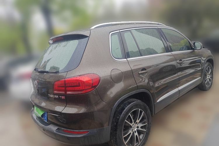 Used Volkswagen Tiguan 2015 1.8TSI Automatic Two-Wheel Drive Luxury Model Rear Right 45 Deg