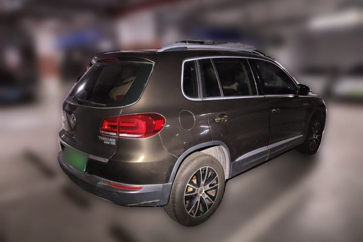 Used Volkswagen Tiguan 2015 1.8TSI Automatic Two-Wheel Drive Luxury Model Rear Right 45 Deg